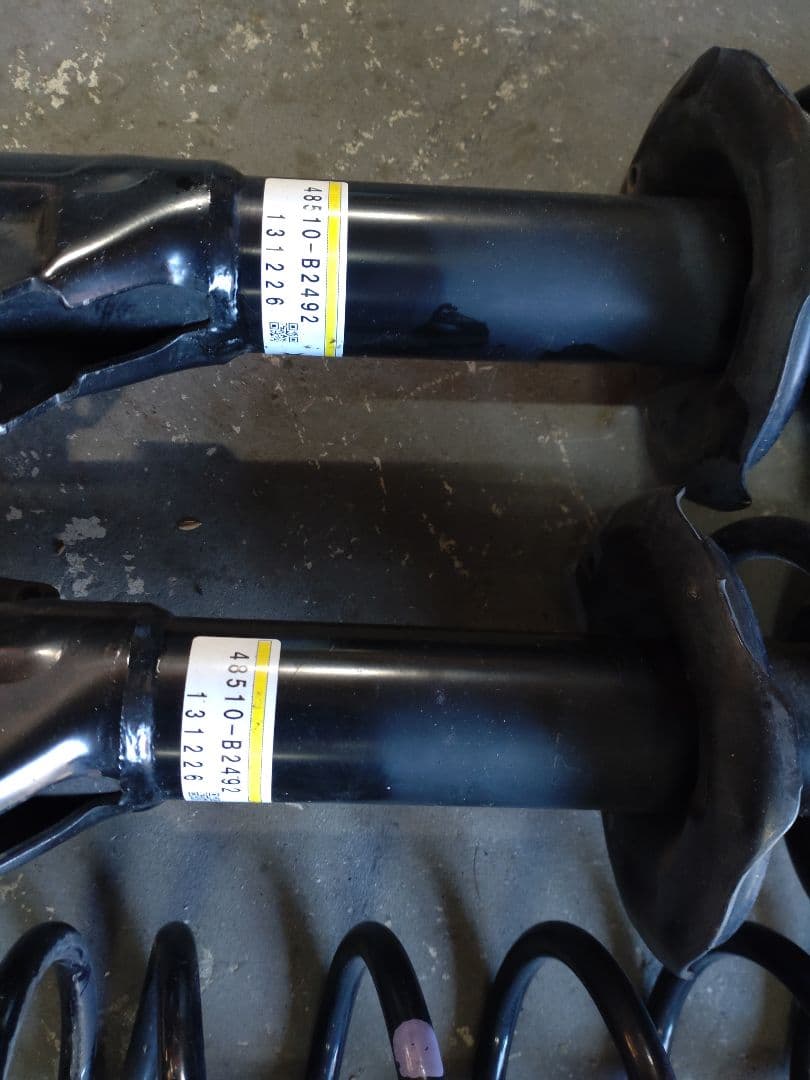 ムーヴ　ムーヴコンテ　純正　サスペンション　セット　l575