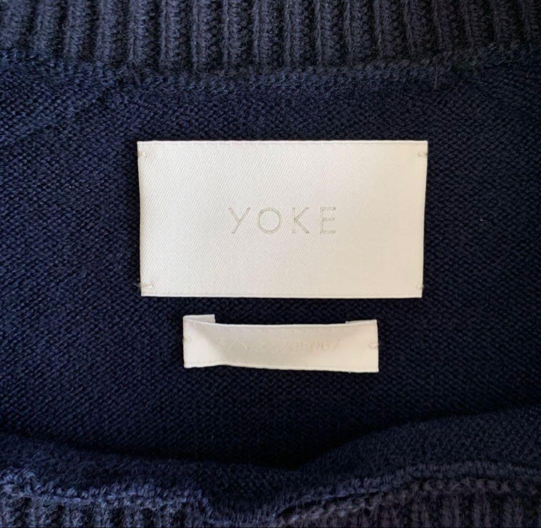 トップス Yoke broken crew neck