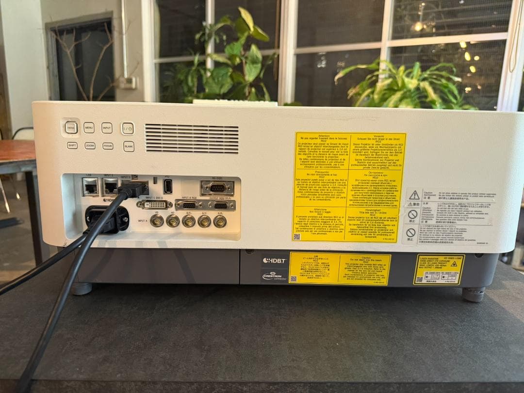 SONY VPL-FHZ91L 現行品美品9000ルーメン 短焦点ズームレンズ付