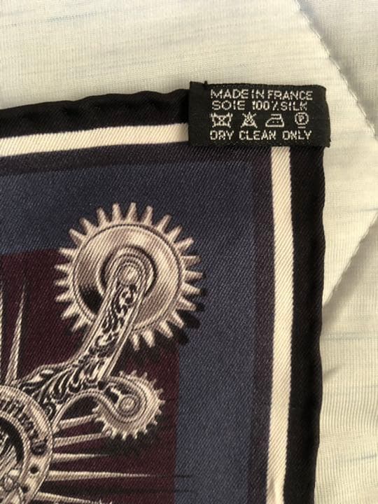 エルメス・メンズカレ70のスカーフ