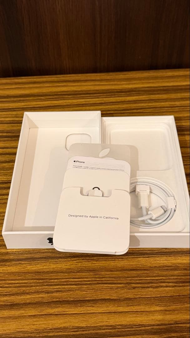 iPhone13 256GB ブルー 箱付き