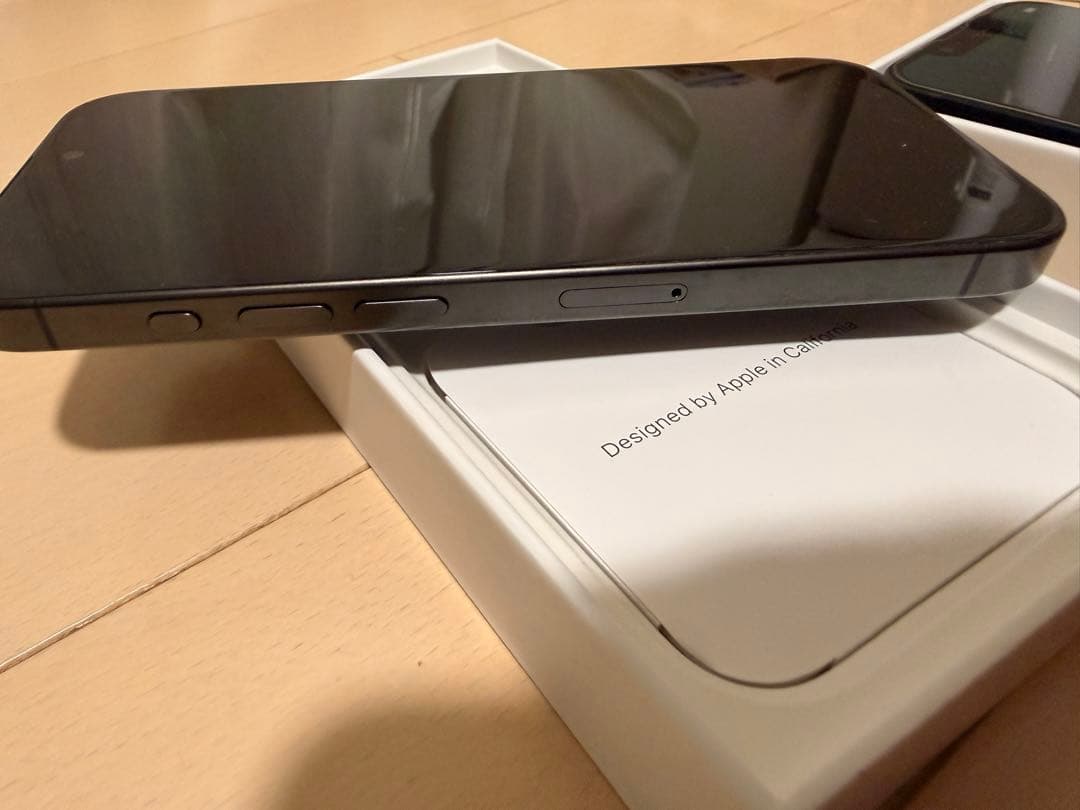 Apple iPhone 15Pro ブラック 本体　中古　バッテリー残量86