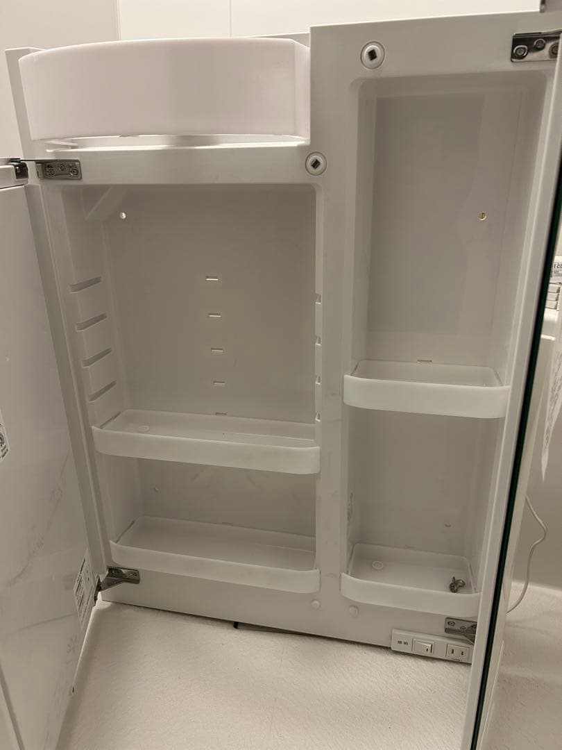 直接引渡し限定！TOTO洗面台の洗面鏡★☆LED照明付き未使用展示品