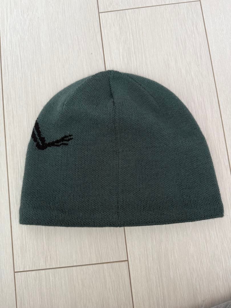 ARC'TERYX ニット帽 鳥の頭デザイン S/M