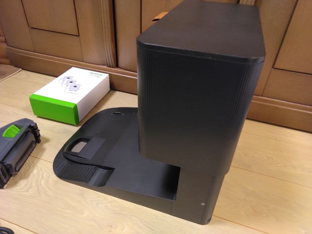 【使用1カ月程度】ルンバij用クリーンベース&専用ダストボックス