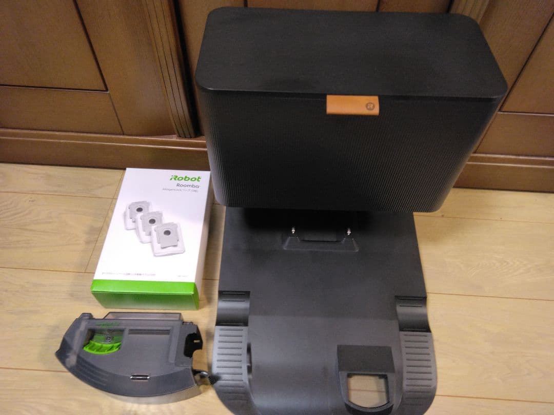 【使用1カ月程度】ルンバij用クリーンベース&専用ダストボックス