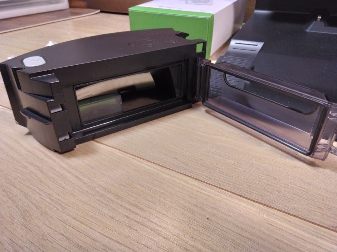 【使用1カ月程度】ルンバij用クリーンベース&専用ダストボックス