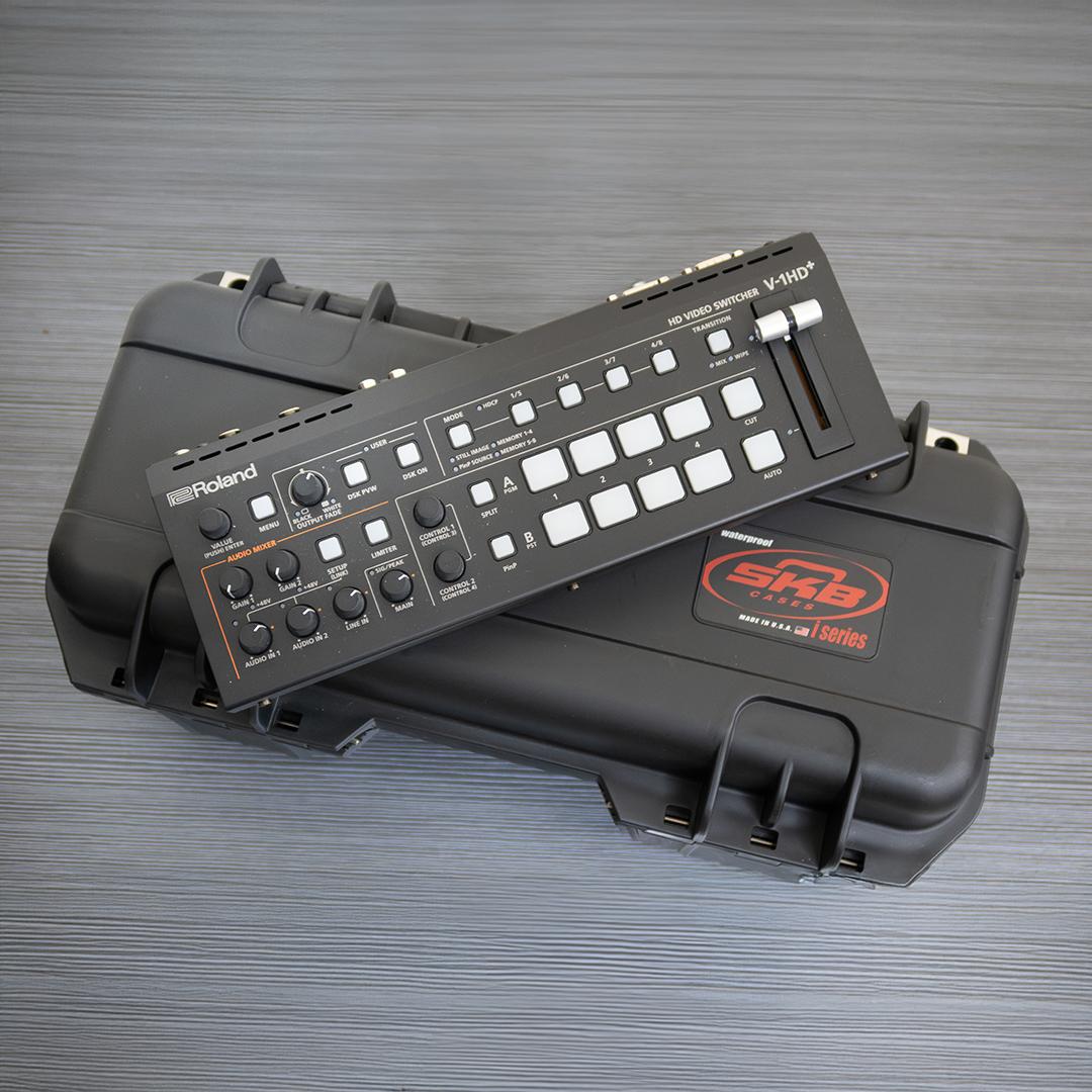 【Roland V-1HD+】ローランド V-1HDプラス ハードケース付き