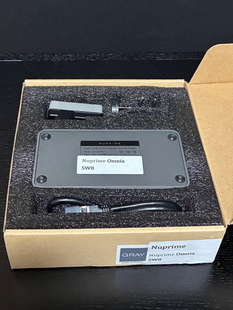 OMNIA SW-8 オーディオ用スイッチングハブ