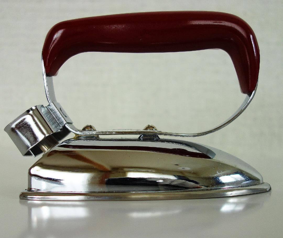 骨董　東芝 ミゼットアイロン E1-2A形 通電可 アンティーク ミニアイロン