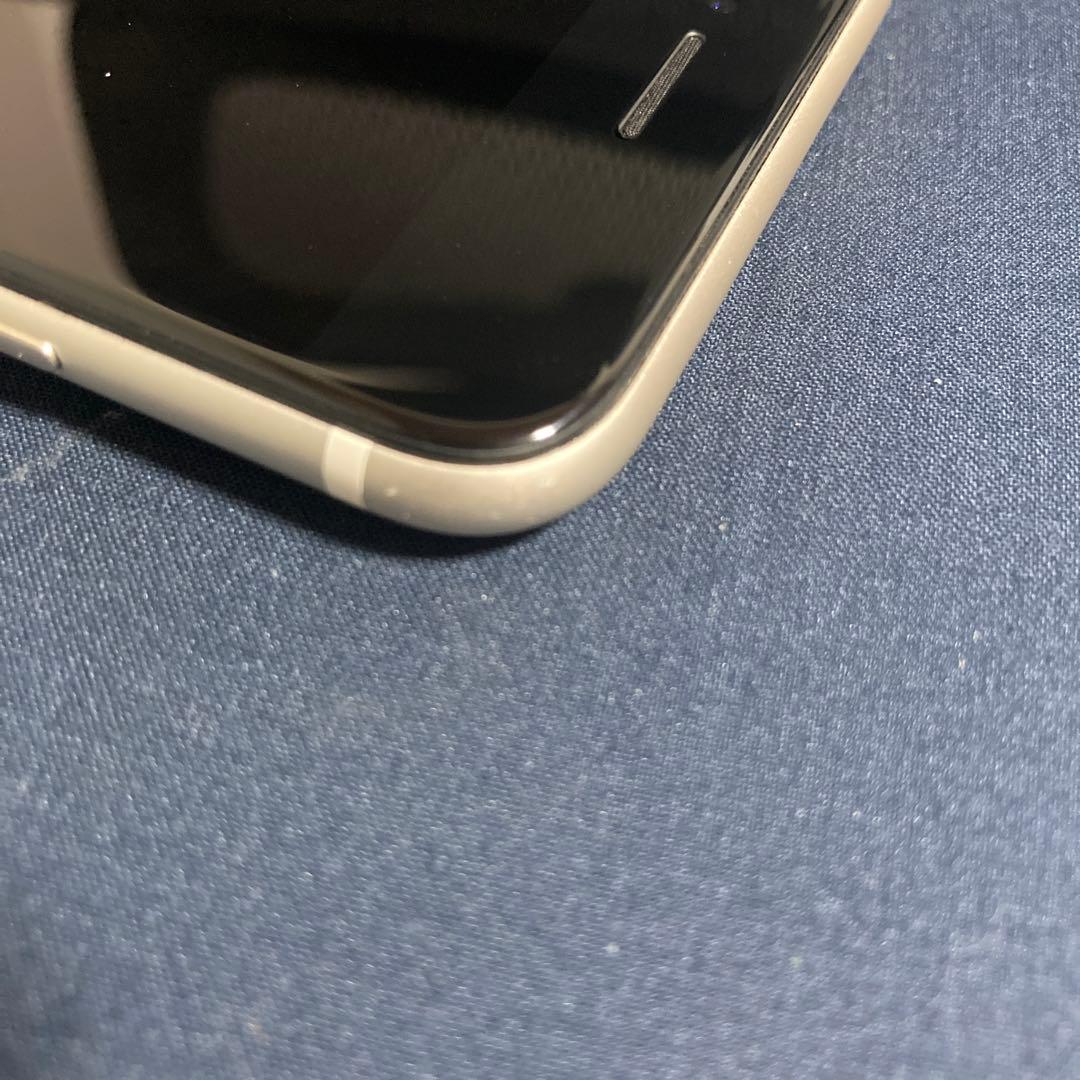 [1／19限定値引き] iPhone SE 第3世代　SIMフリー　64GB