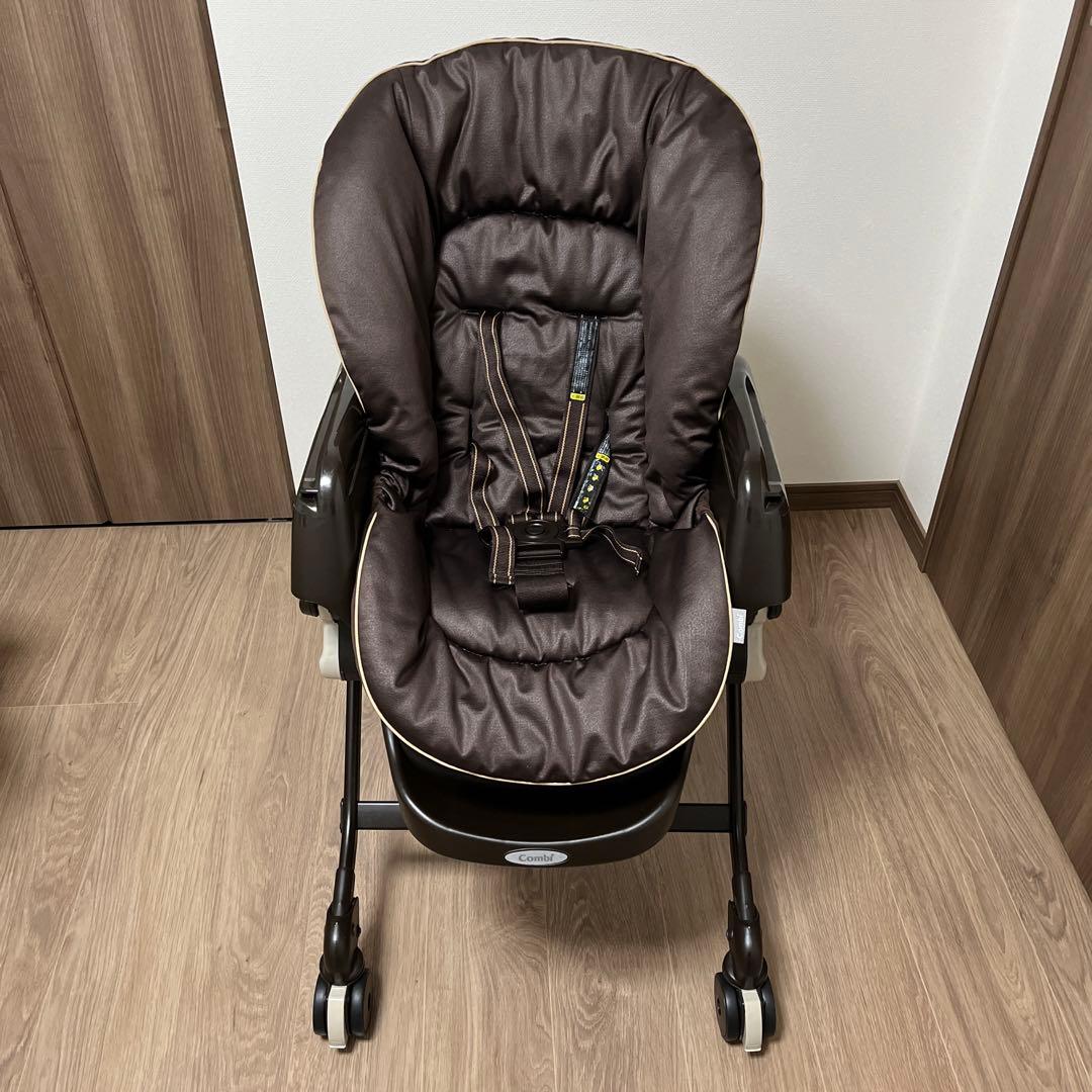 コンビ ネムリラ4キャス オートスウィング 電動ハイローチェア 説明書付き