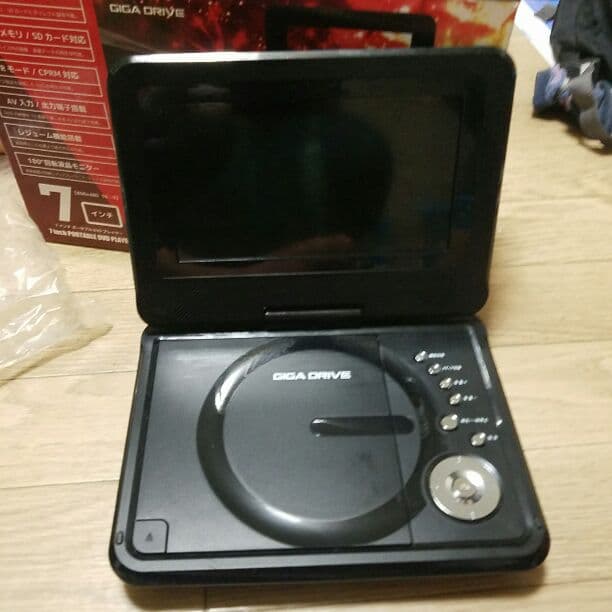 DVDポーダブルプレイヤー