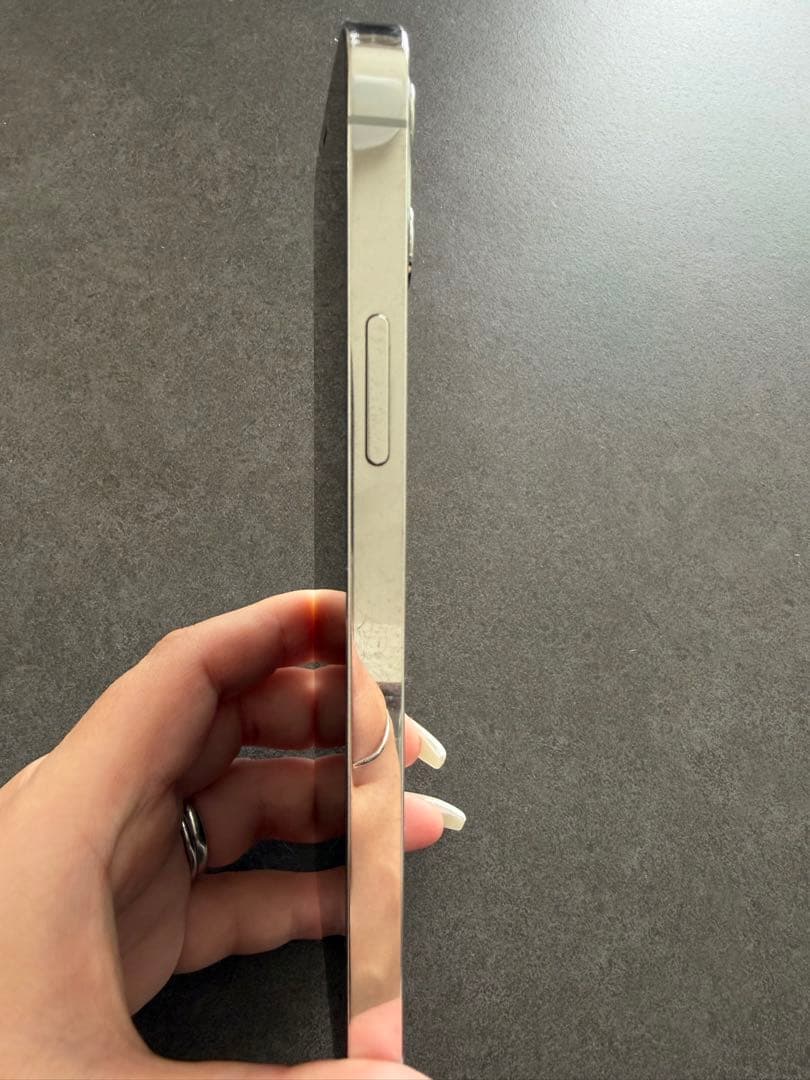 iPhone 12 Pro 256GB 本体