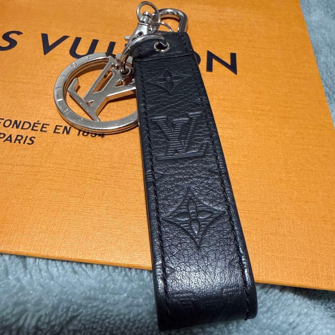LOUIS VUITTON ブラックレザー キーホルダー　キーリング