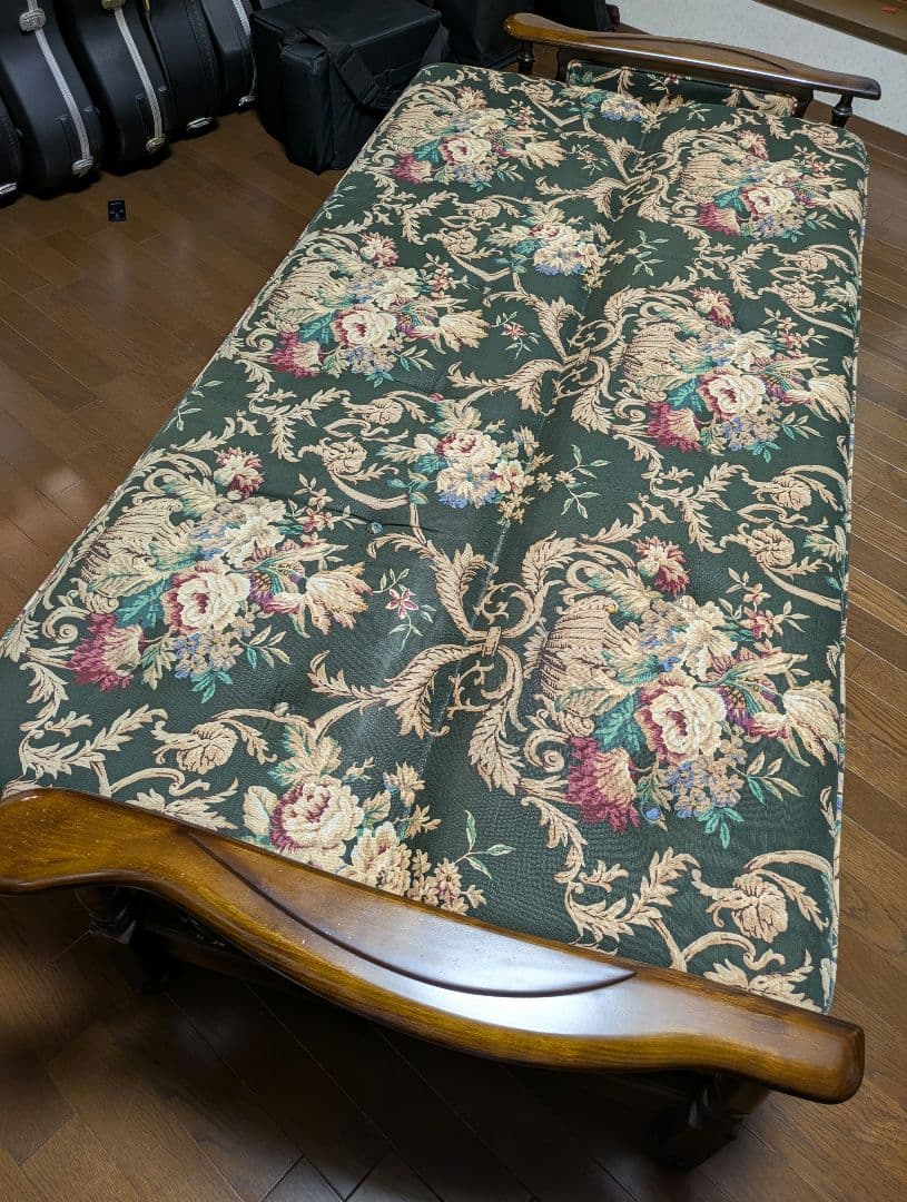 ◎引越しに伴い出品します◎カリモク　ソファベッド　3人がけ