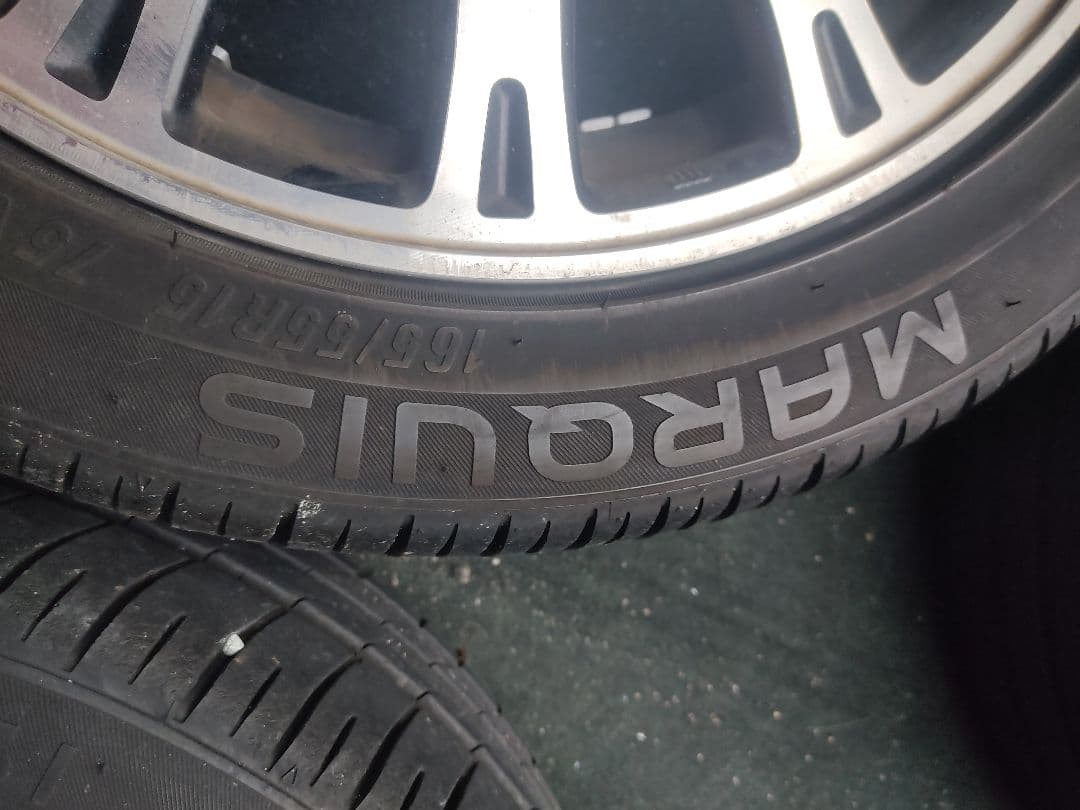 タイヤ・ホイール akn