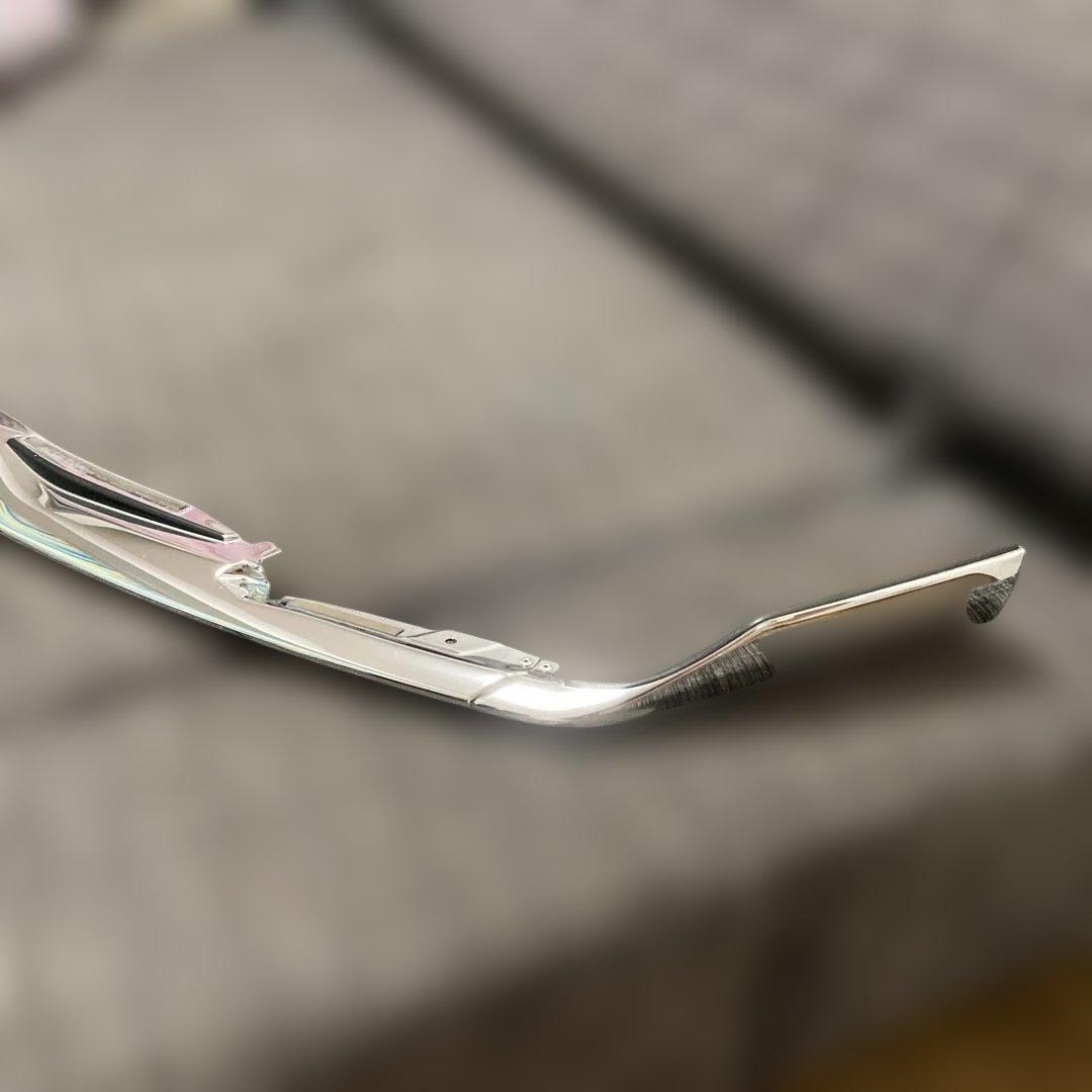 引取限定　プリウスα後期ツーリング専用モデリスタフロントスポイラー