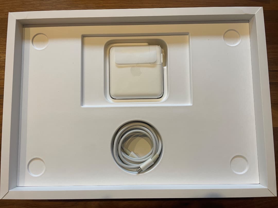 MacBook Pro 2020 USキーボード i5 16GB 256GB