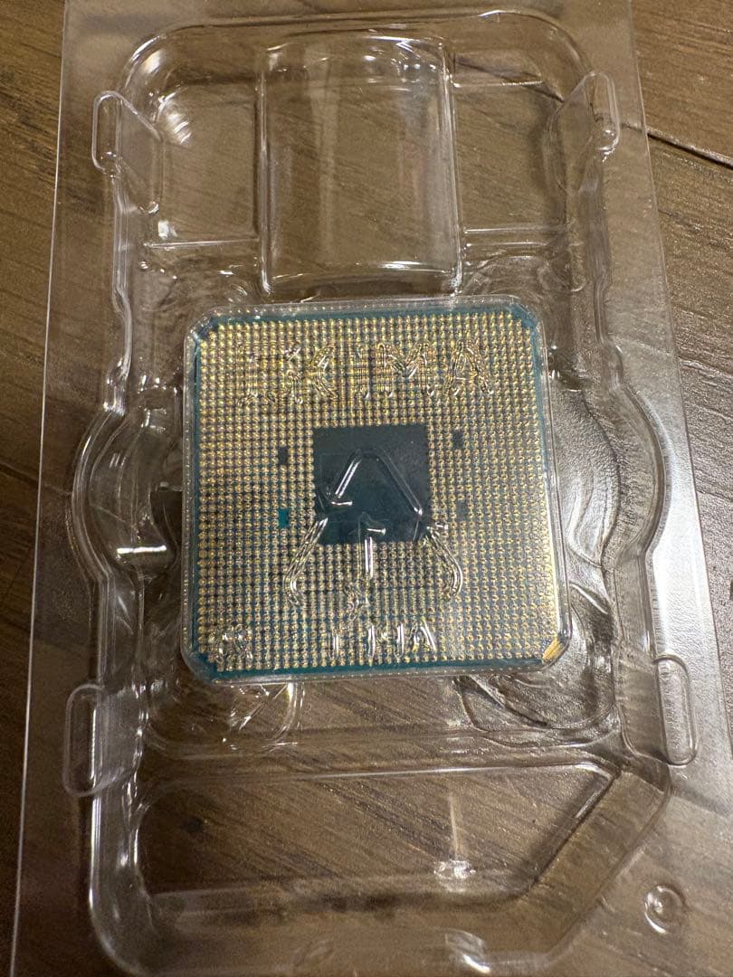 AMD Ryzen 5 3400G CPU動作確認済み