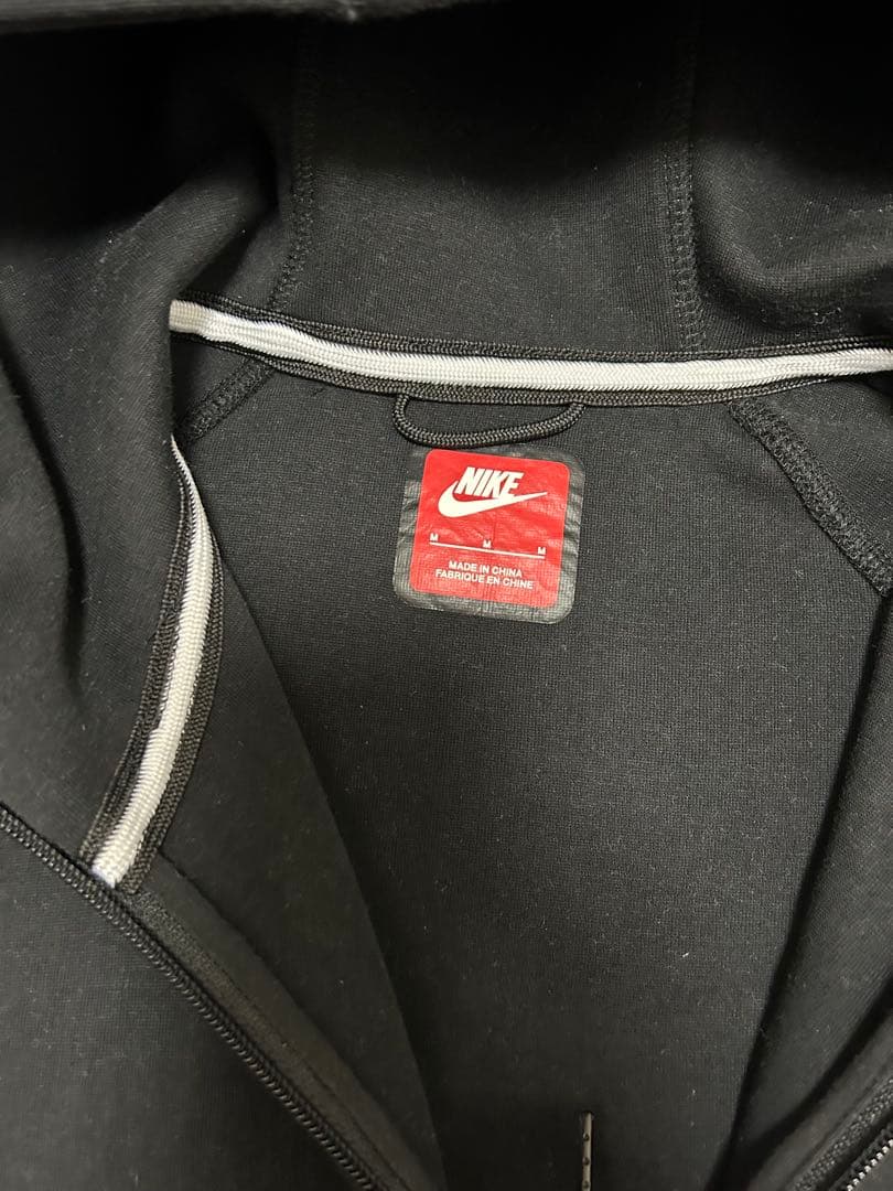 Nike テックフリース teeshyne着用モデル