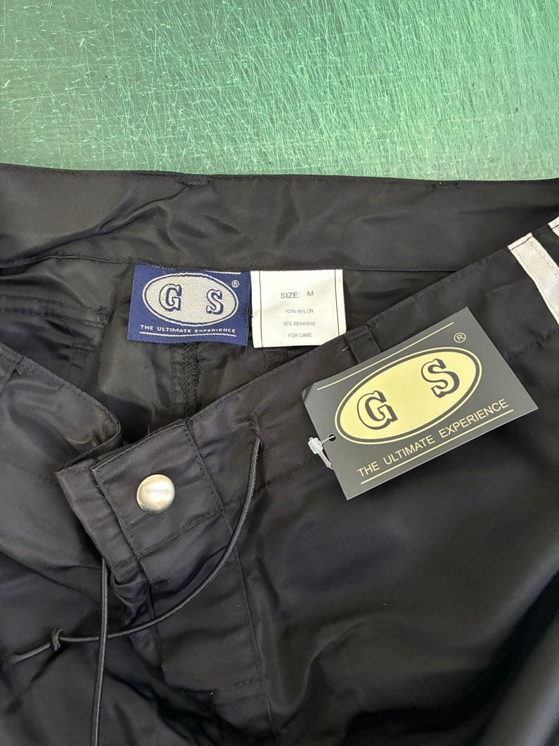 GS テクノパンツ　Mサイズ