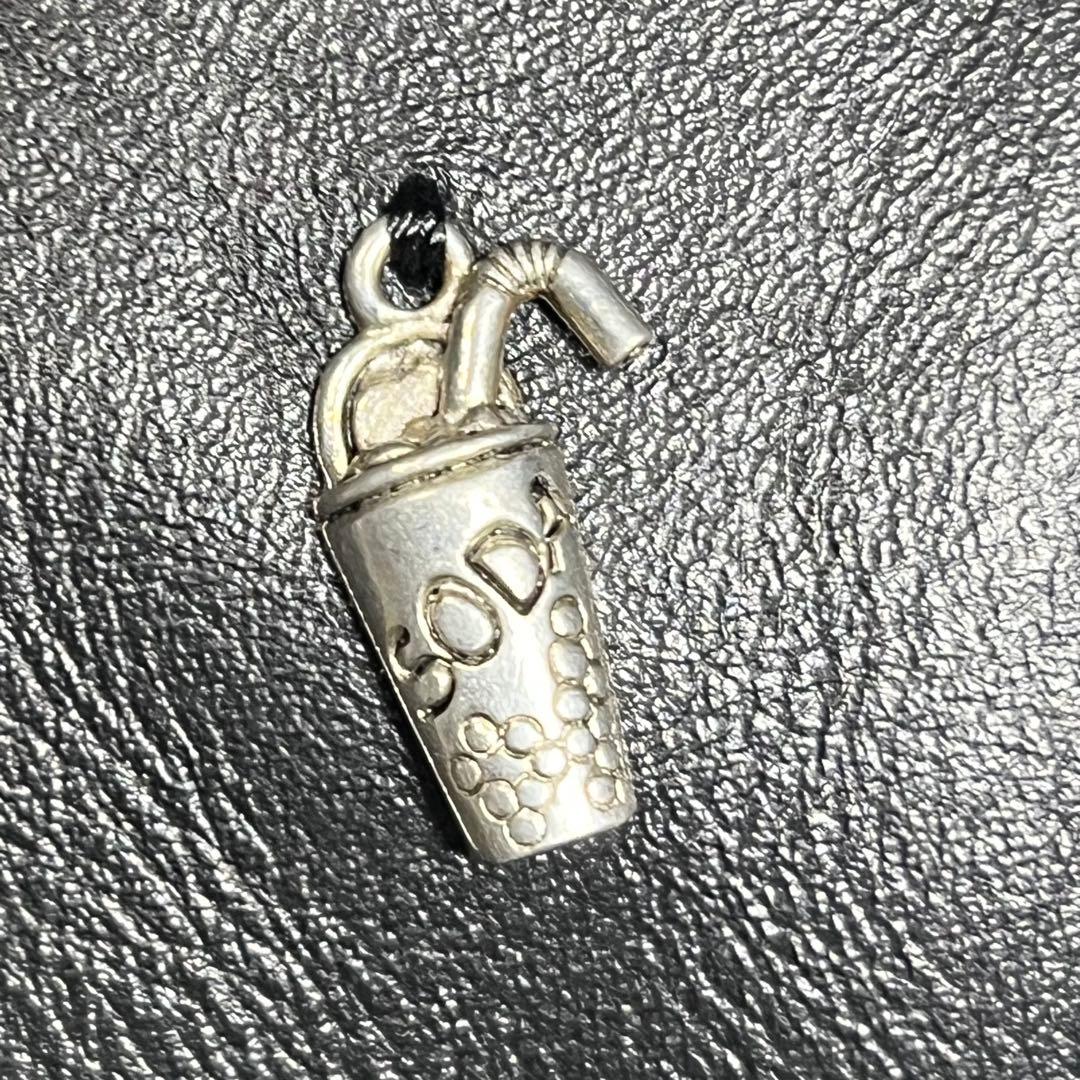 ear PAPILLONNER カフェチャーム付き円柱バック　ブラック　極美品