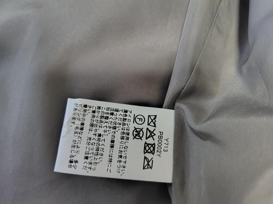 three dots フーディーベスト