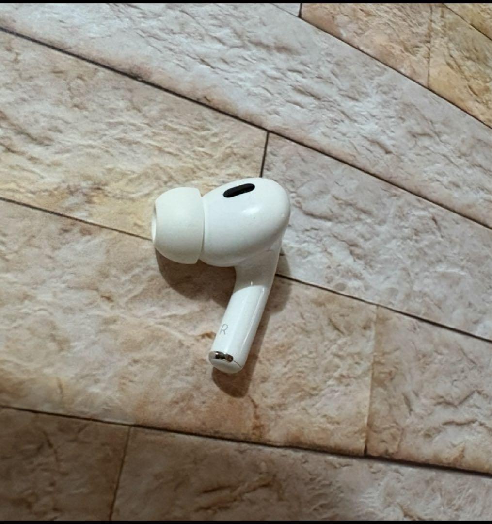 AirPods Pro 2世代 右耳 Lightningモデル