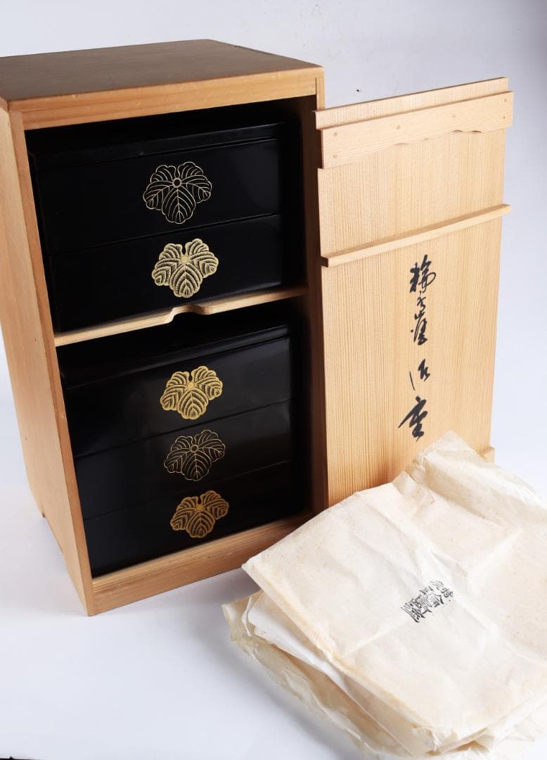 輪島塗 重箱 御重 蔦家紋 蒔絵 木製漆器 木箱
