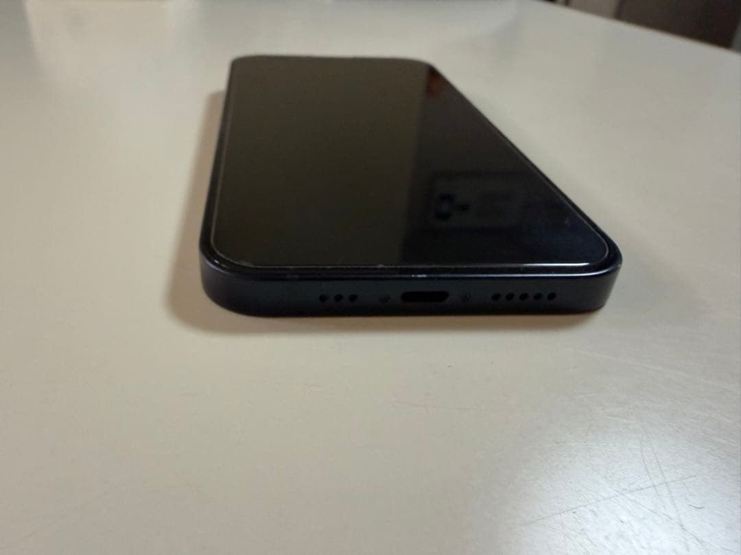 Apple iPhone 13 本体