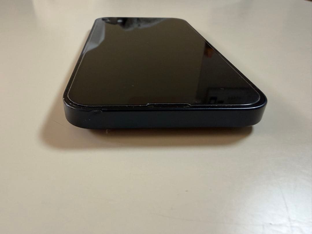 Apple iPhone 13 本体