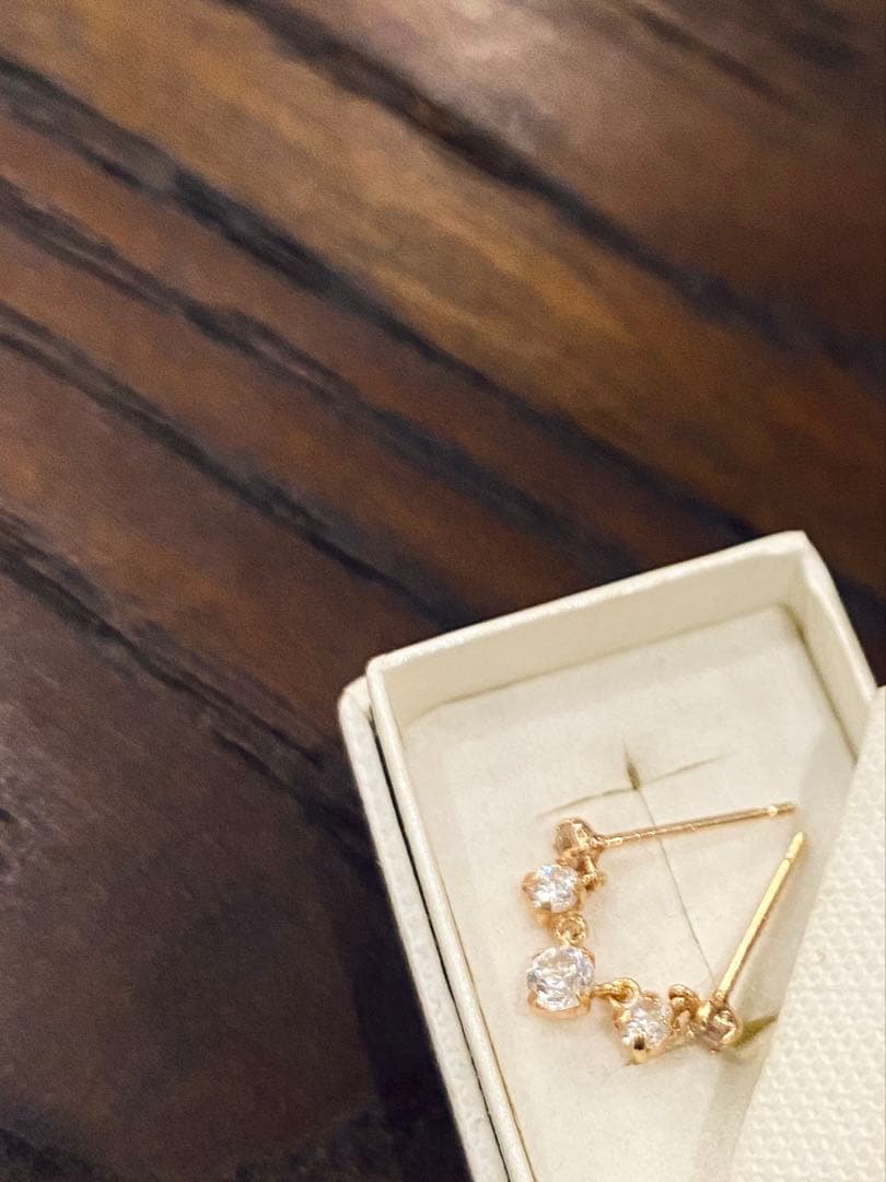 夜まで K18 スタッドピアス 2ホール用 刻印あり 5石