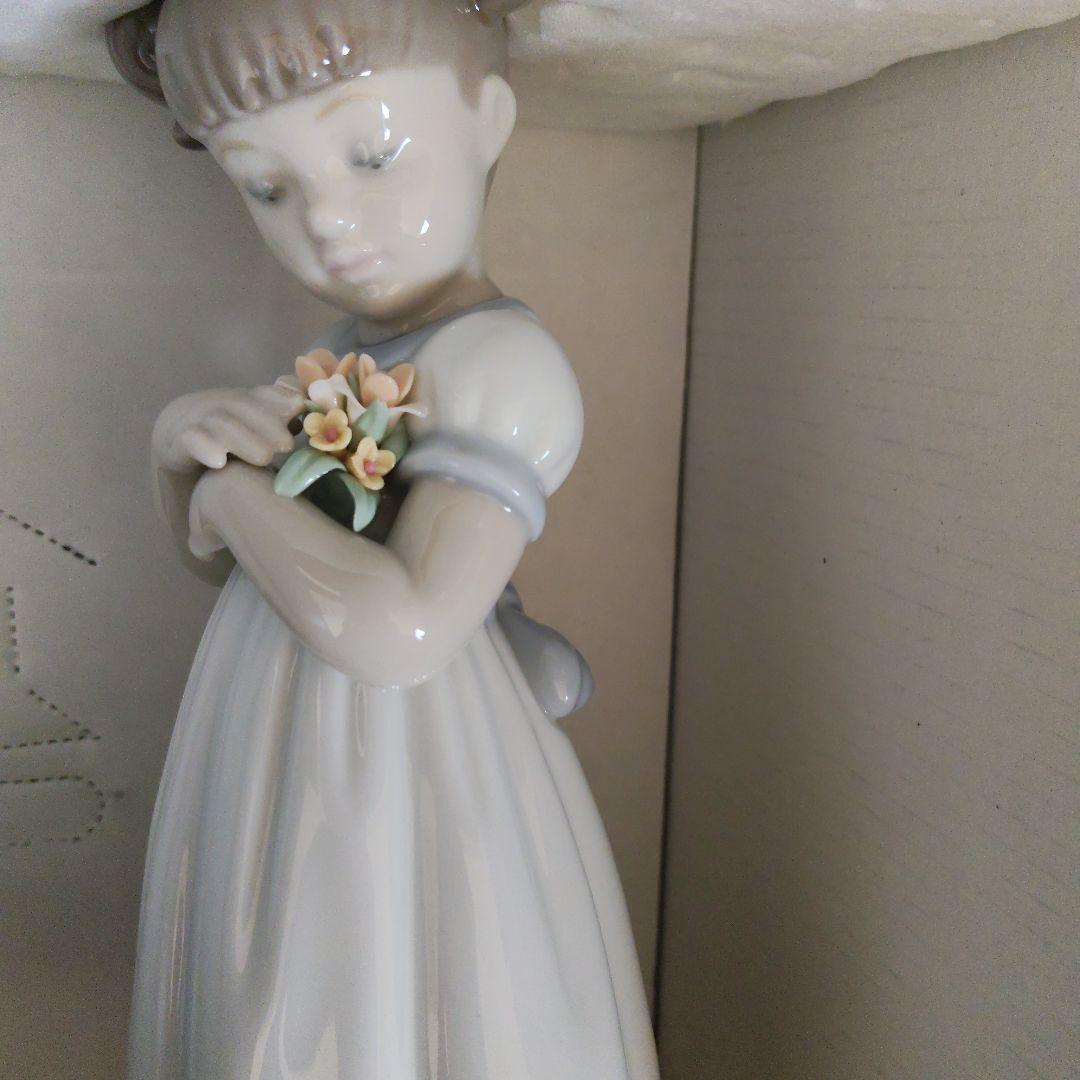富*子様 【新品】リヤドロ　Lladro Flowers for mommy