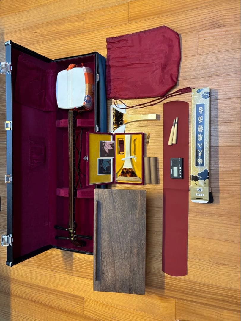 三味線本体・ケース付き