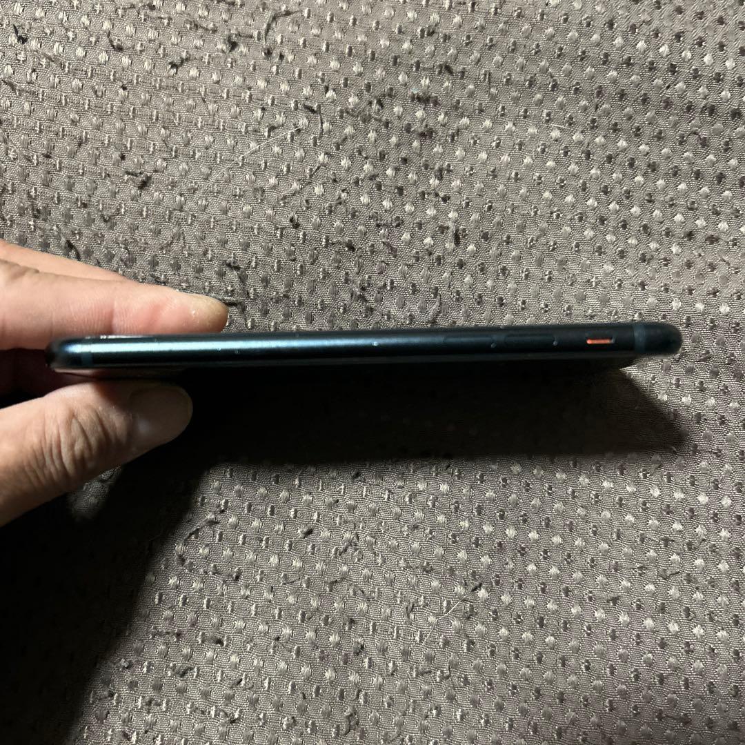 Apple iPhone SE3 (第3世代) 本体のみ SIMフリー 美品