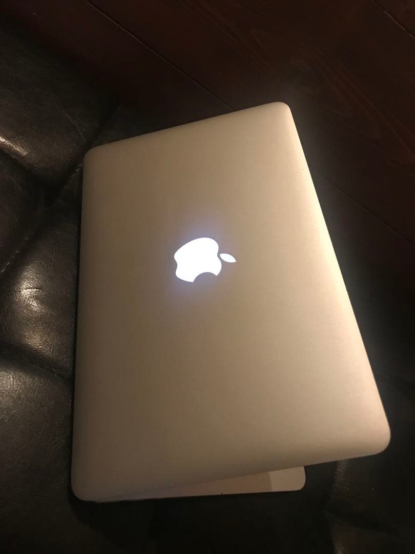 【動作確認済】MacBook air/6.1 /core i5/11㌅【美品】