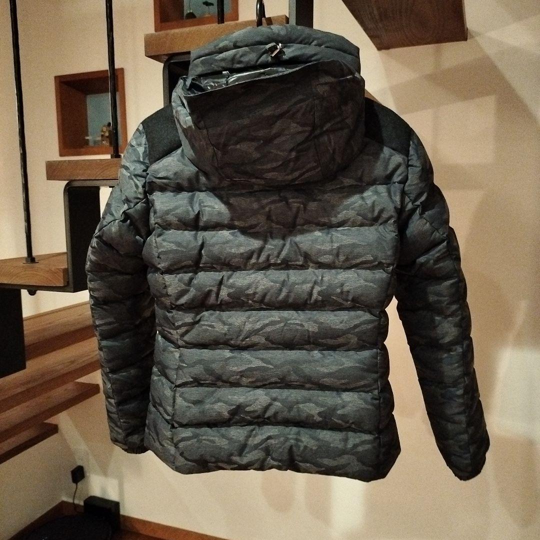 PeakPerformance　迷彩グレー スキー、スノーボードジャケット