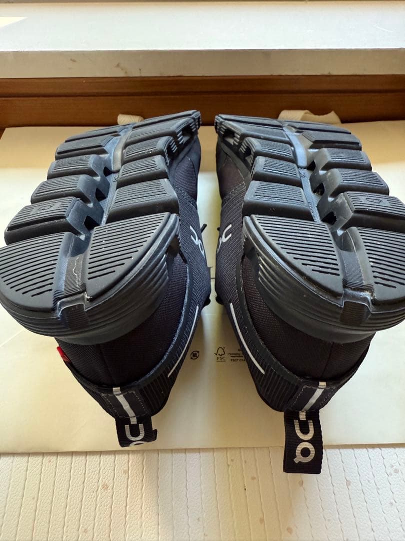 靴 On/Cloud 6 Waterproof