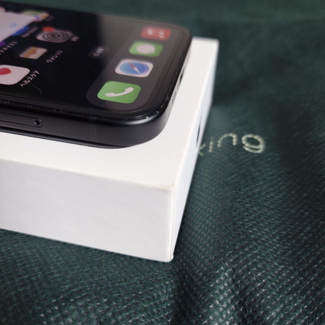 美品　iPhone15 256GB ブラック　フィルム2枚付き