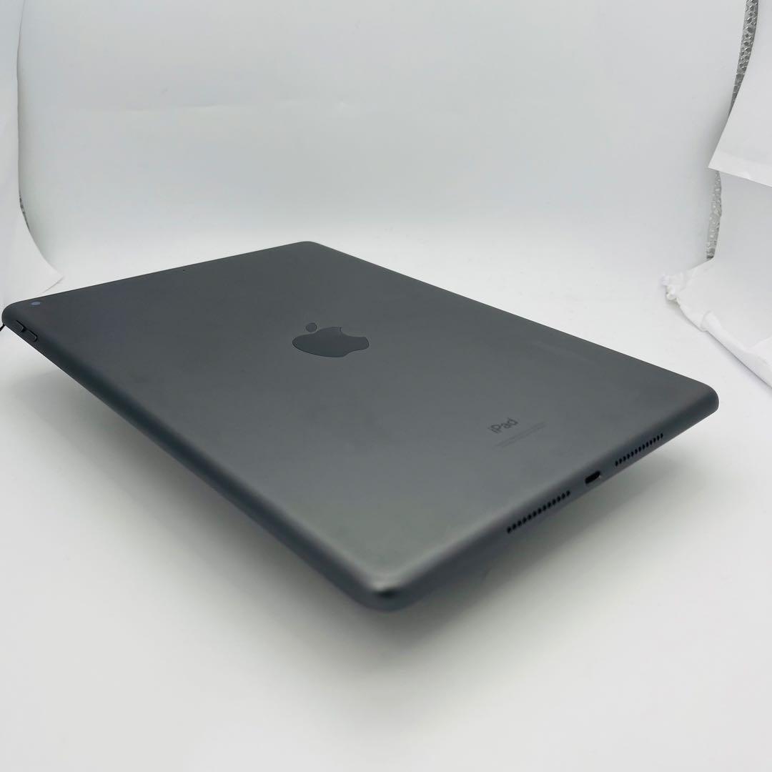 B 79% iPad 9 第9世代 64 GB Wi-Fi グレイ 本体