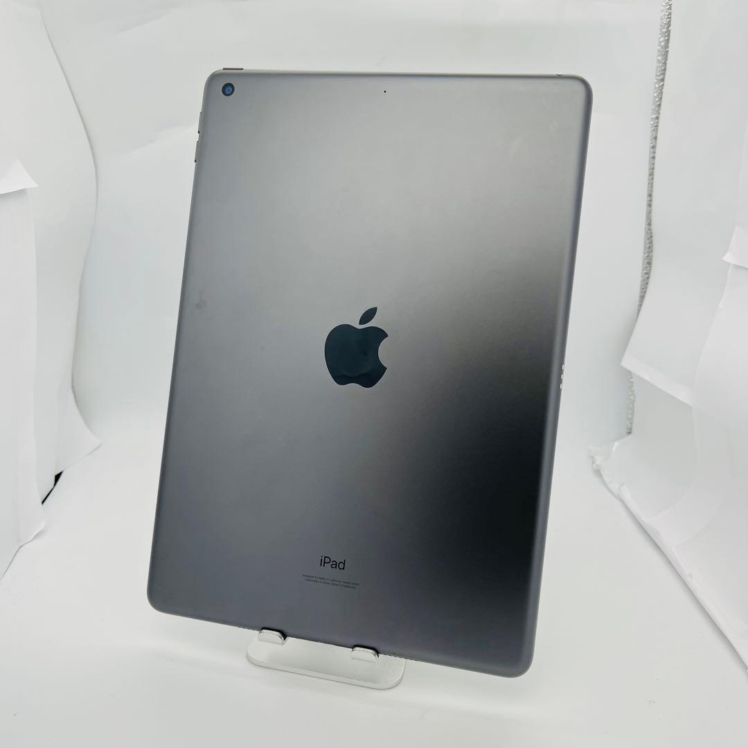 B 79% iPad 9 第9世代 64 GB Wi-Fi グレイ 本体