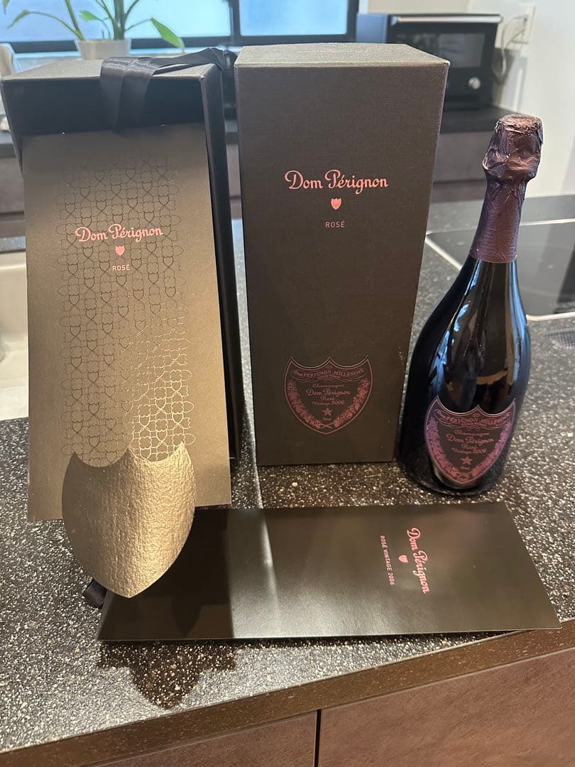 ドンペリ　ロゼ　ビンテージ　2006