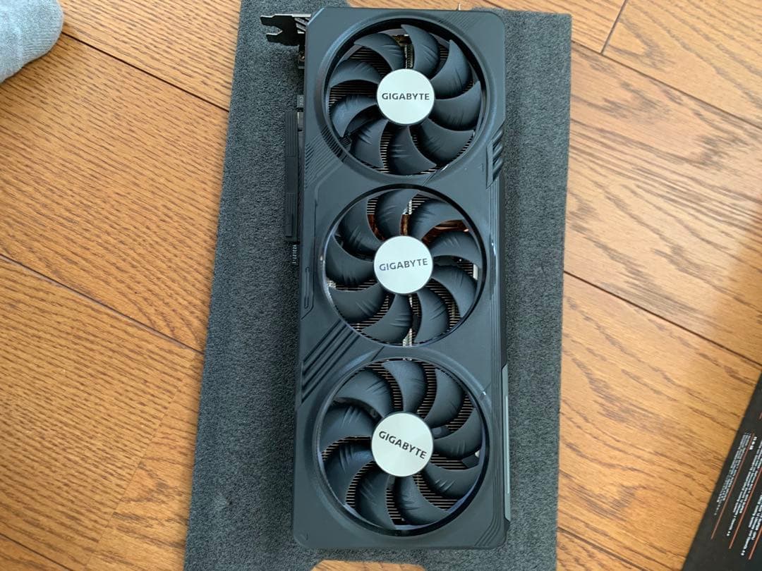 グラフィックボード・グラボ・ビデオカード GIGABYTE GEFORCE RTX 4070 SUPER OC