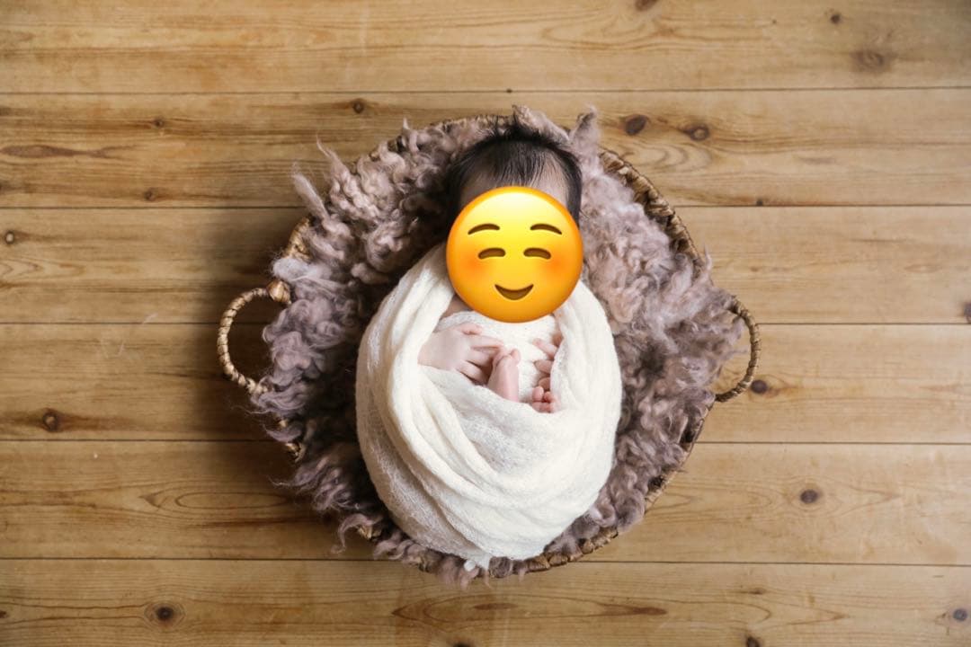 ニューボーンフォト用　カゴ、ファー、クマの帽子