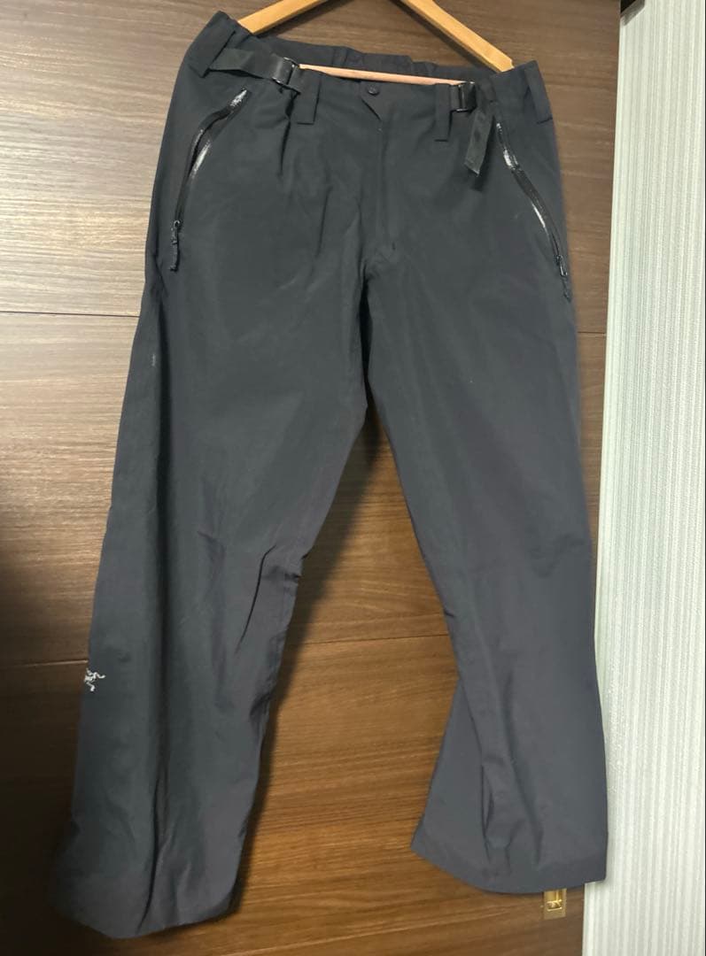 【24時間以内発送】アークテリクス GORE-TEX セイバーパンツ　XL