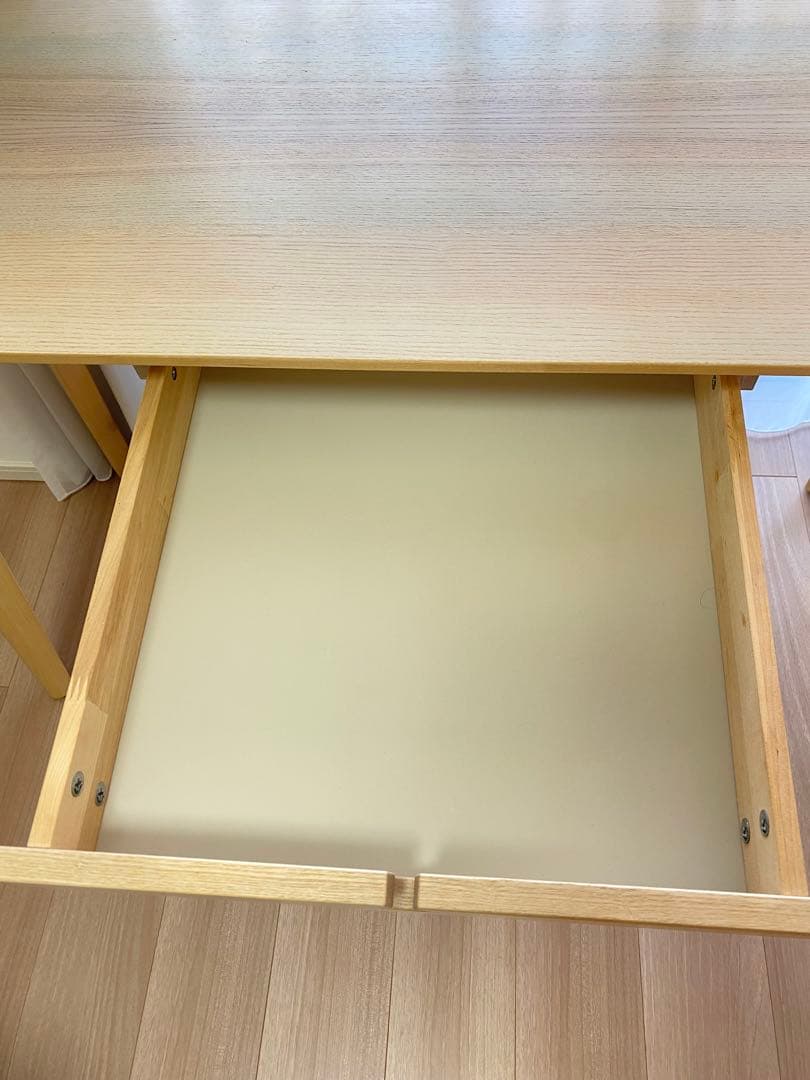 IKEA LISABO リーサボー/木製　テーブル　　Neon