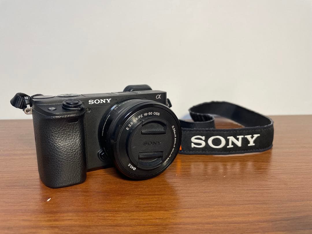 【値下】SONY α6400 レンズ3本付き　運動会・夜景に◎・SD・HDMI付