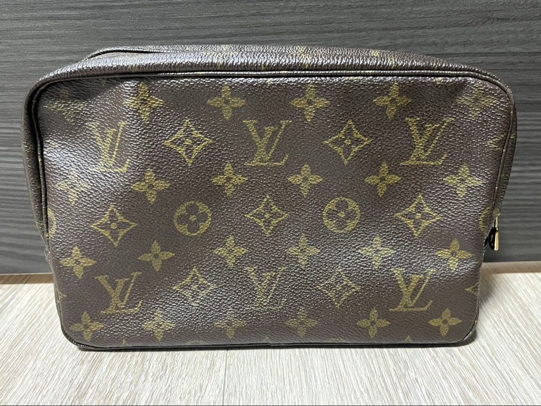 美品 LOUIS VUITTON ルイヴィトン トゥルーストワレット23 ポーチ