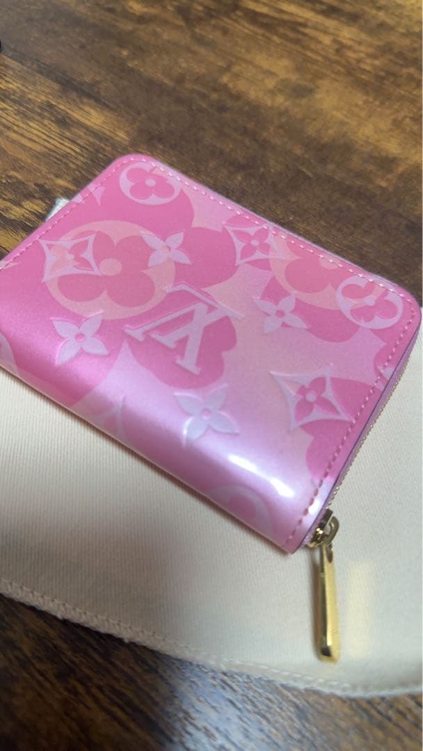 Louis Vuitton ピンク ケース